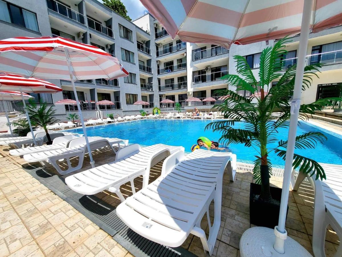 Dilov Apartments In Yalta Golden Sands Exterior photo