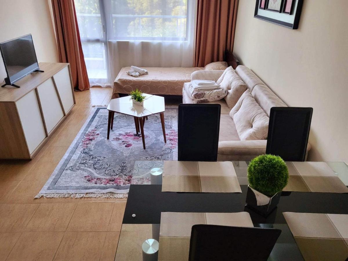 Dilov Apartments In Yalta Golden Sands Exterior photo